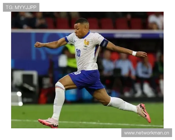 法国队首发预测：姆巴佩领衔锋线埃基蒂克与萨利巴等人出战